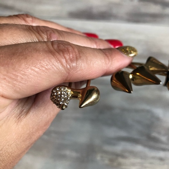 New Gold studded spike Hair Clips main image 2